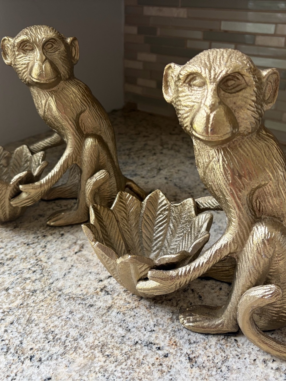 Vintage Brass monkey monkeys holding leaf bowls catchall Pair of 2